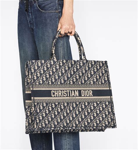 name on dior book tote|dior book tote 2022.